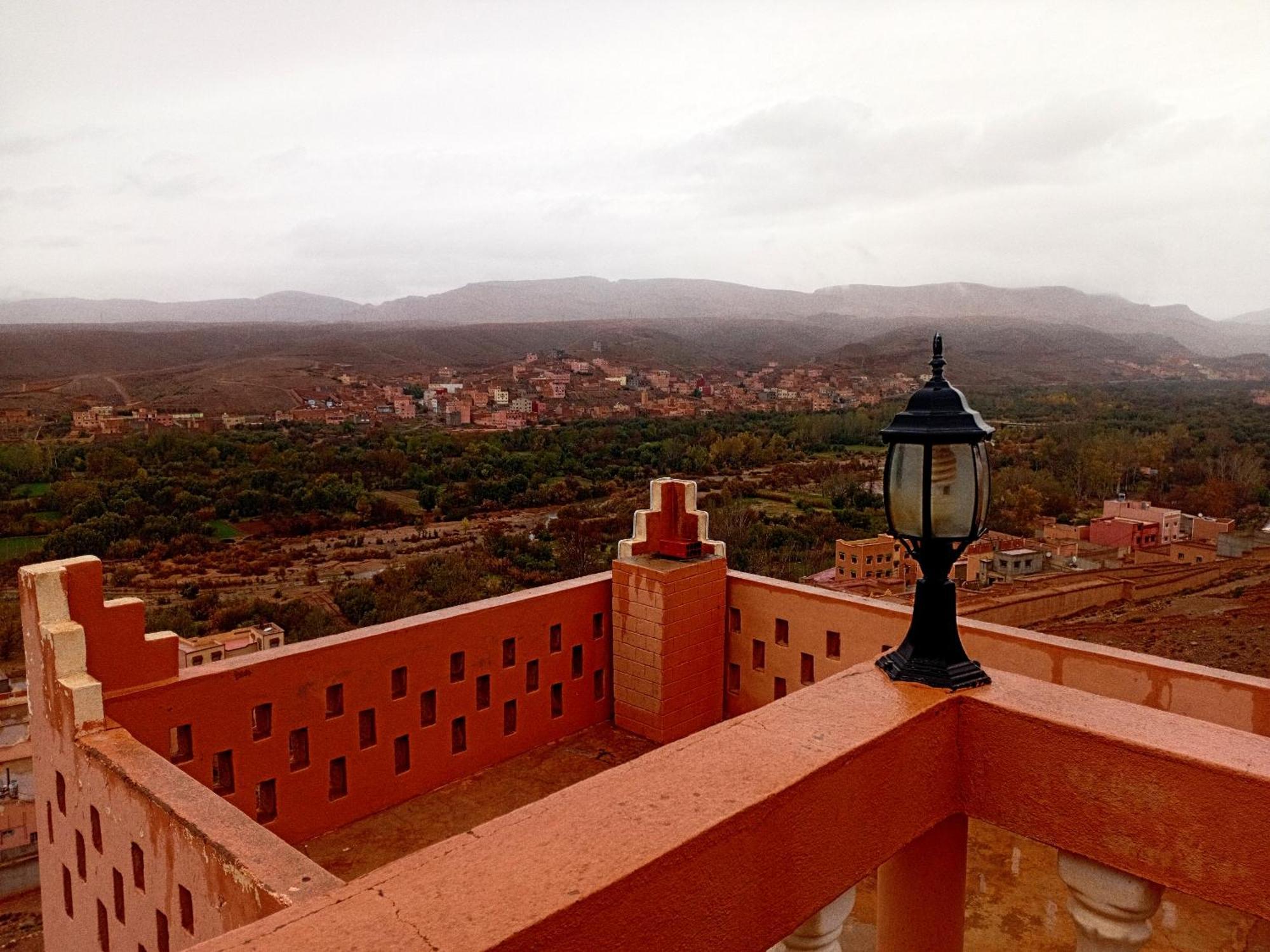 Hotel Almanader Boumalne Dades Luaran gambar